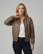 Kurze Lederblousonjacke mit Hemdkragen, verdecktem Reißverschluss und elastischen Bündchen R&B