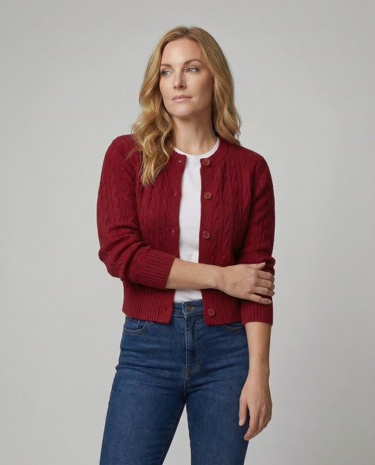 Kurzgeschnittene Zopfmuster-Strickjacke mit Rundhalsausschnitt und Rippenbund R&B