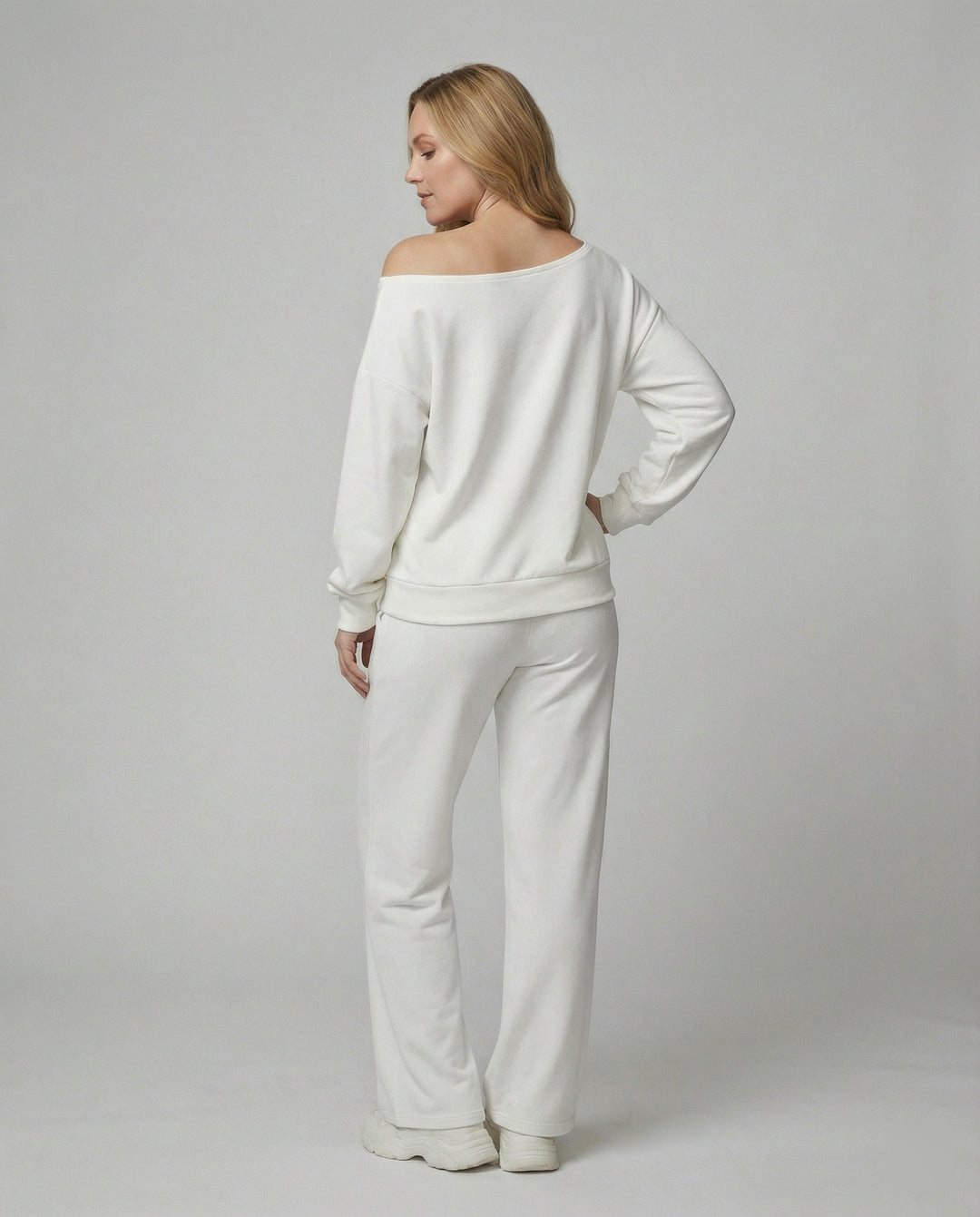 Lässiges Off-Shoulder-Freizeitensemble mit Oversize-Sweatshirt und weit geschnittener Komforthose R&B