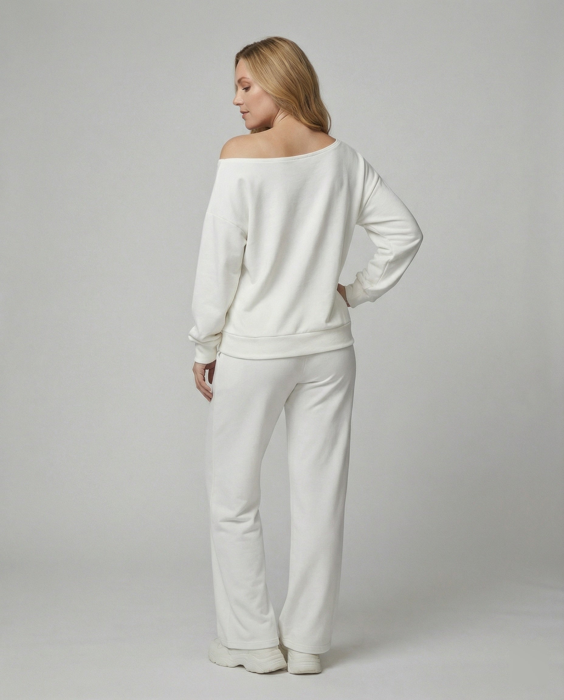 Lässiges Off-Shoulder-Freizeitensemble mit Oversize-Sweatshirt und weit geschnittener Komforthose R&B