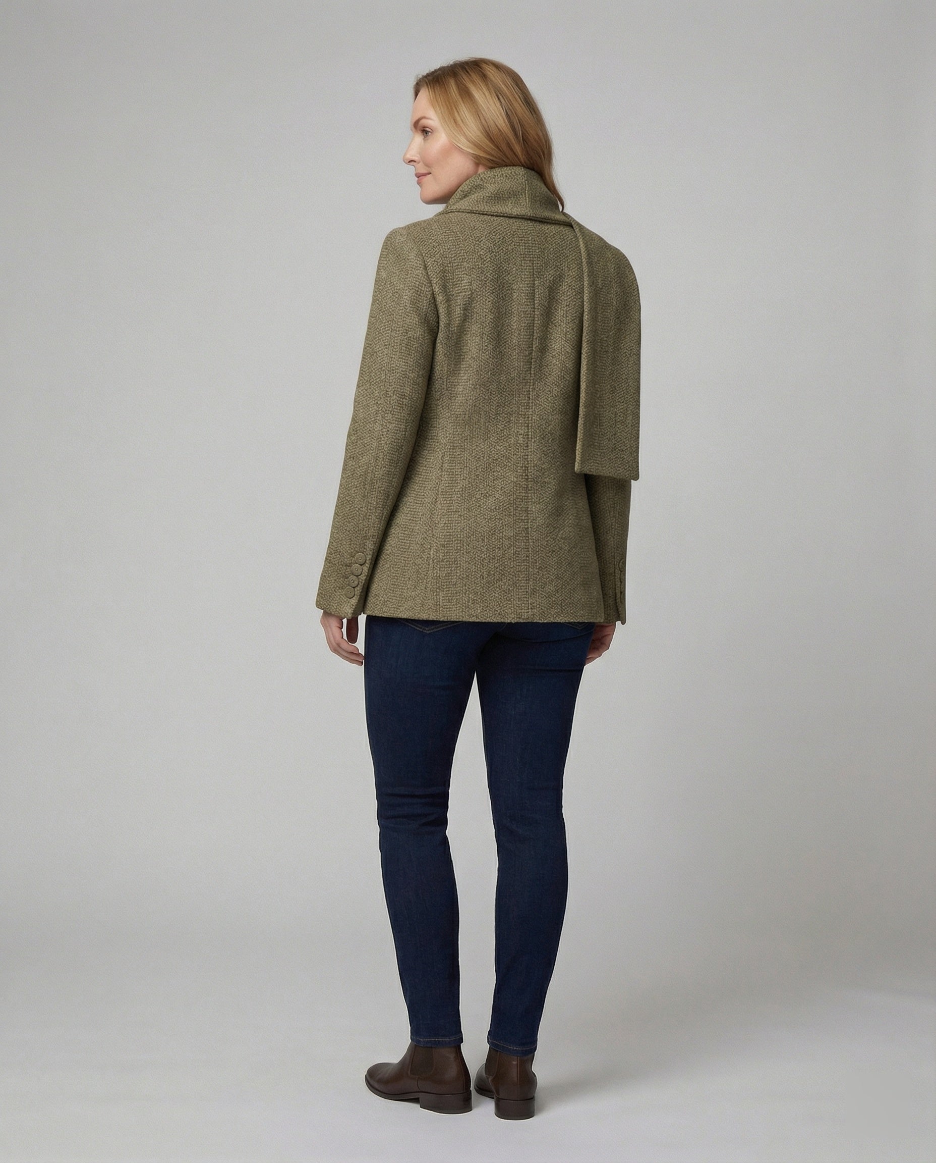 Strukturierter Strickblazer mit Schluppe und tailliertem Schnitt R&B