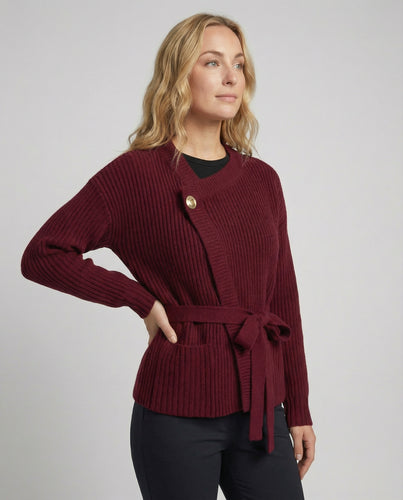Taillierter Strukturstrick-Cardigan mit Bindegürtel asymmetrischer Knopfleiste und aufgesetzten Taschen R&B