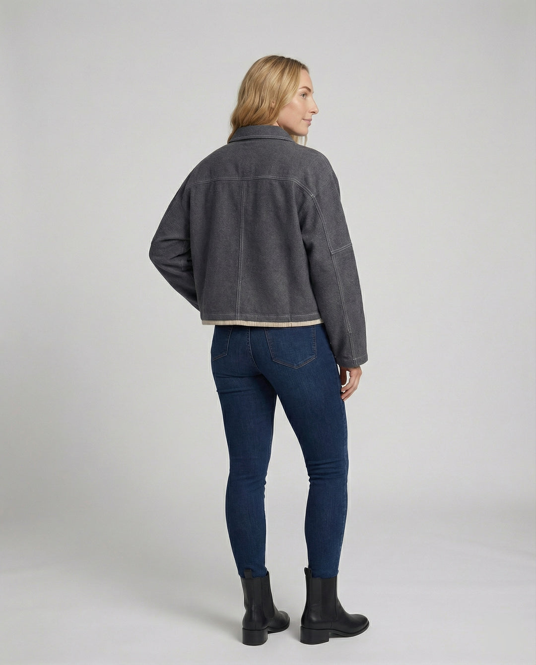 Weit geschnittene Kurzjacke mit Ballonärmeln und kastiger Silhouette R&B