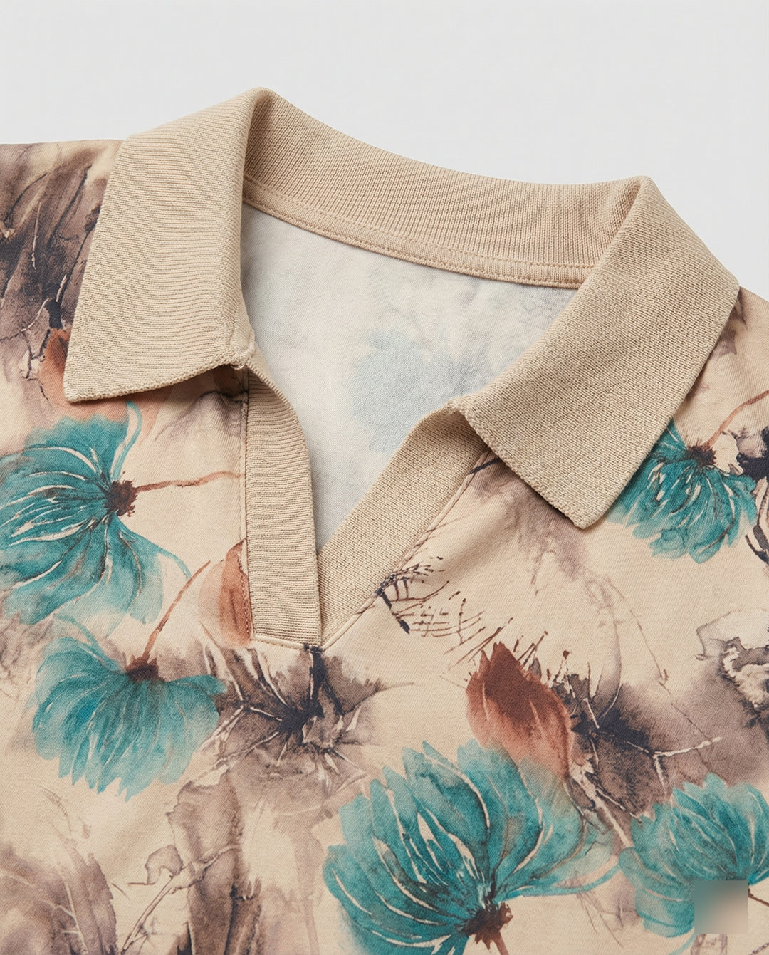 Weit geschnittenes Sweatshirt mit Polokragen und floralem Aquarellprint R&B