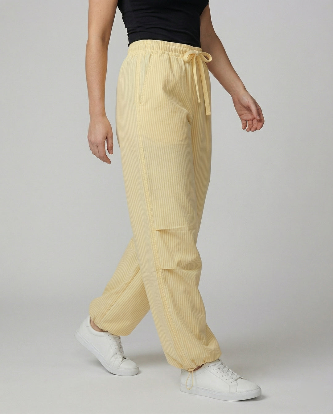 Weite Relax-Ballonhose mit elastischem Tunnelzugbund und tiefem Schritt R&B