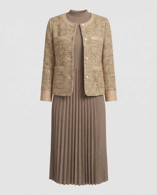 Zweiteiliges Ensemble Boucléjacke mit Rundhalsausschnitt und plissiertem Midikleid