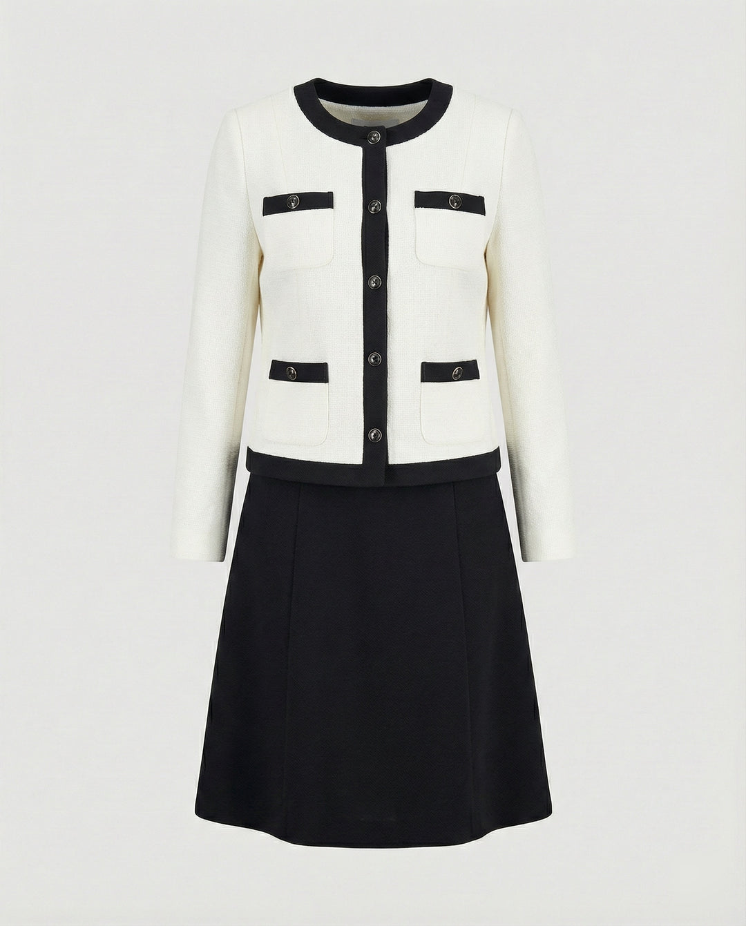 Zweiteiliges Kleid aus ärmellosem Etuikleid und Boucléjacke R&B