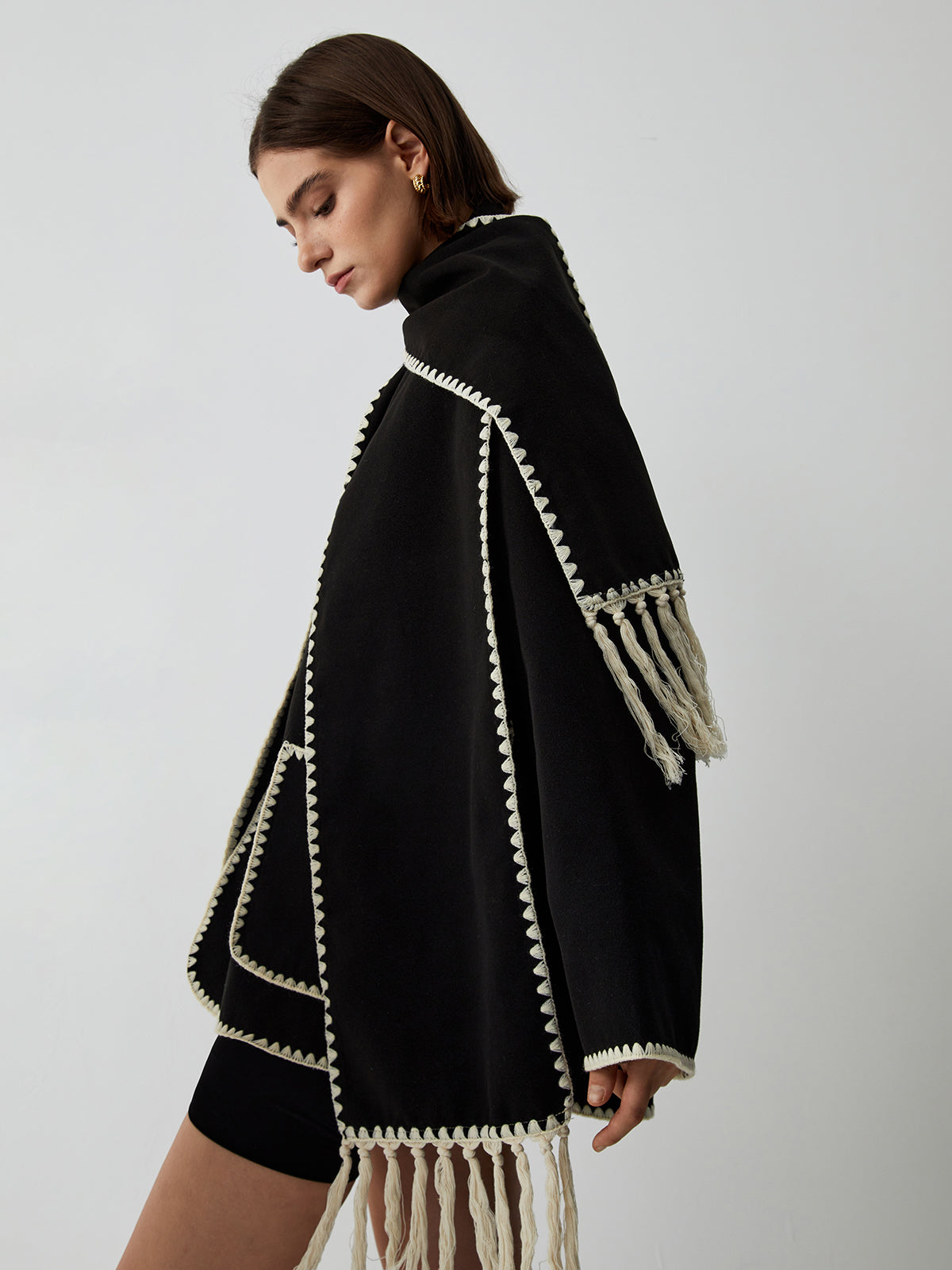 R&B | Damenjacke mit kontrastierenden Paspeln und eleganter Schal Alesha