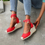 Damen-Sandalen mit hohem Absatz und Spitze