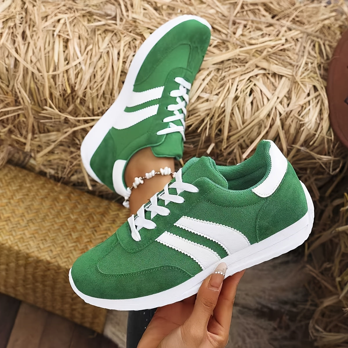 Damen Sneakers mit niedrigem Schaft und modernem Design R&B