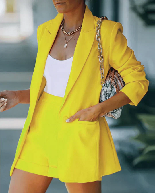 R&B | Schickes Blazer und Shorts-Set