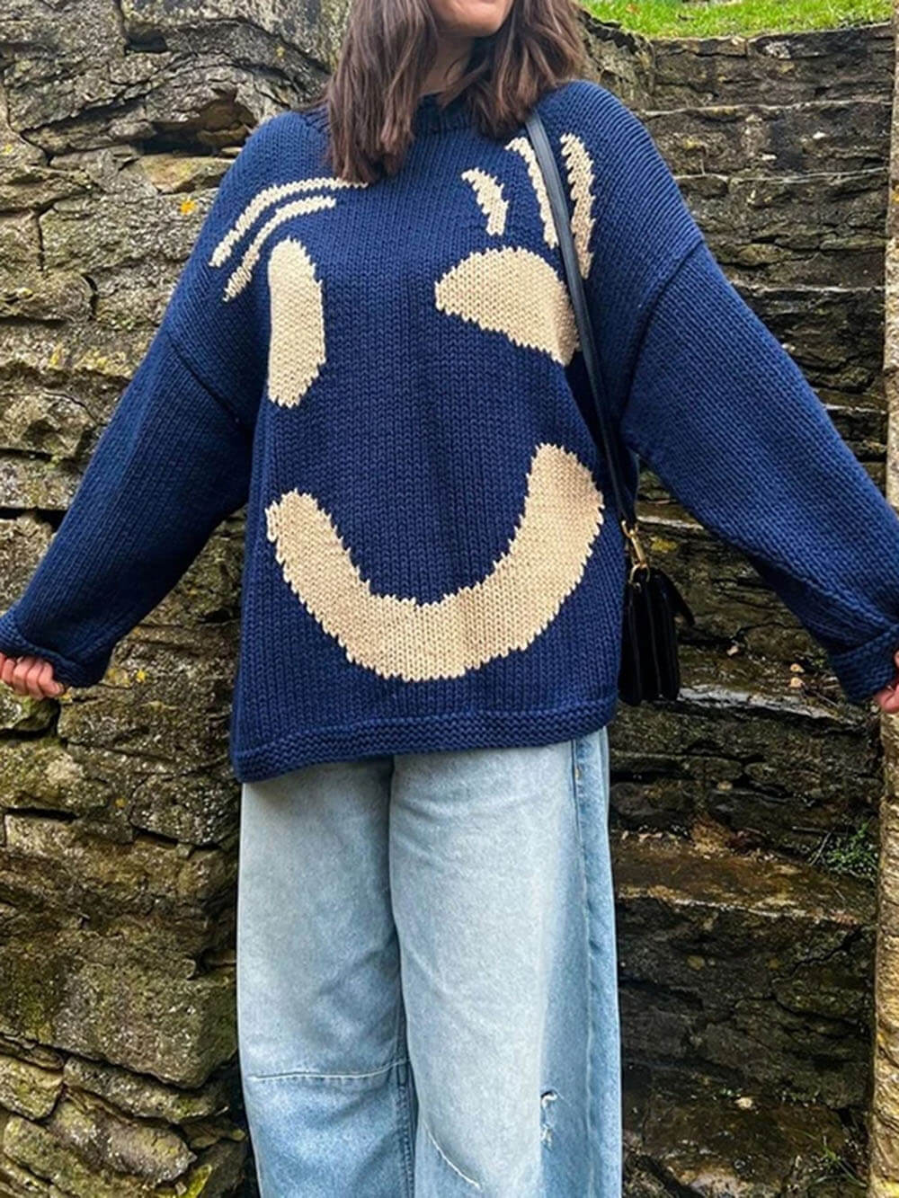 R&B | Strickpullover Im Künstlerstil - Gemütlicher Freizeit-Jumper mit Abstraktem Gesichtsmuster