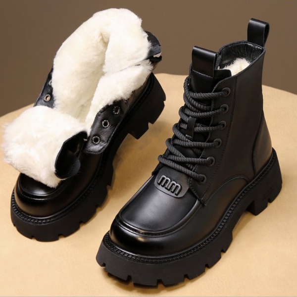 Komfortable, pelzgefütterte und rutschfeste Stiefeletten mit seitlichem Reißverschluss R&B