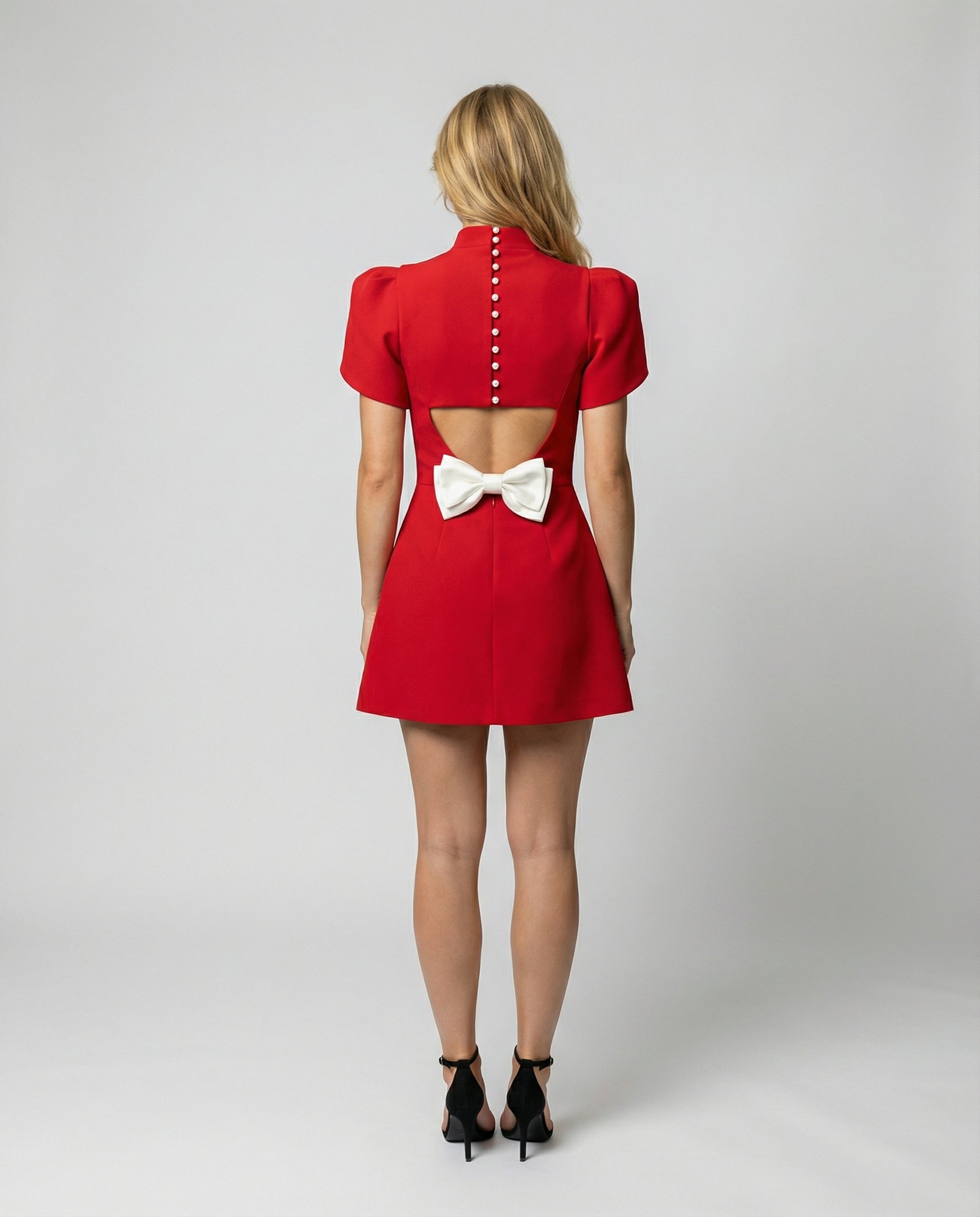 Charmantes Rückenfreies Minikleid | R&B