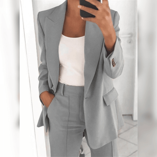 R&B | Eleganter Anzug für Frauen