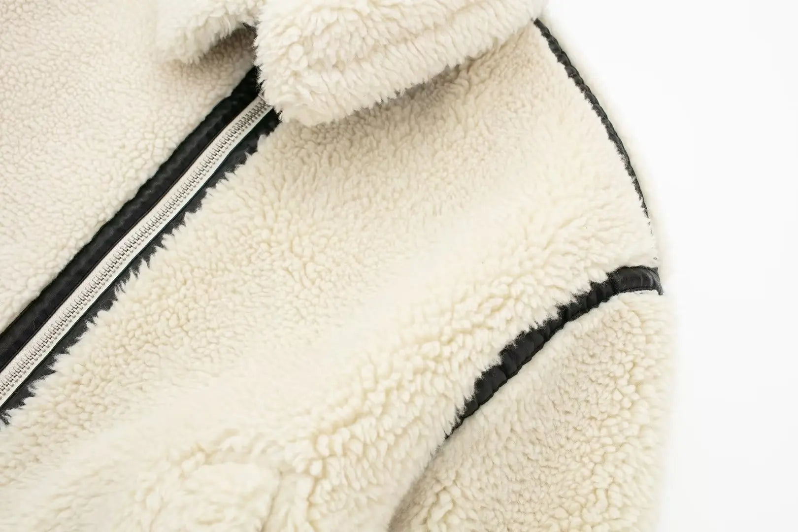 R&B | Oversized Teddyjacke - Kontrastbesatz Hoher Kragen Jacke