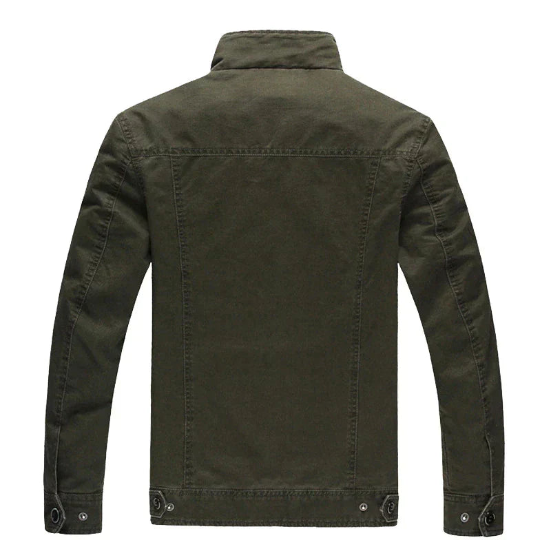 R&B | Militärisch Inspirierte Jacke mit Urbaner Raffinesse