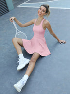 Sportliches Tenniskleid mit Racerback-Design