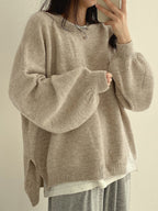 R&B | Einfarbiger Oversized Pullover mit Schlitzausschnitt