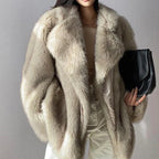 EB | Exklusiver Damen Pelzmantel mit urbanem Flair - Wintersaison 2024