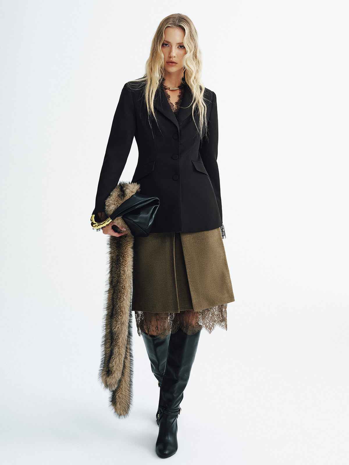 R&B | Blazer - Elegante Spitzen-Details mit Slim Fit Design