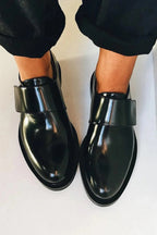 Formelle Slipper - Glänzende schwarze flache Damenschuhe R&B