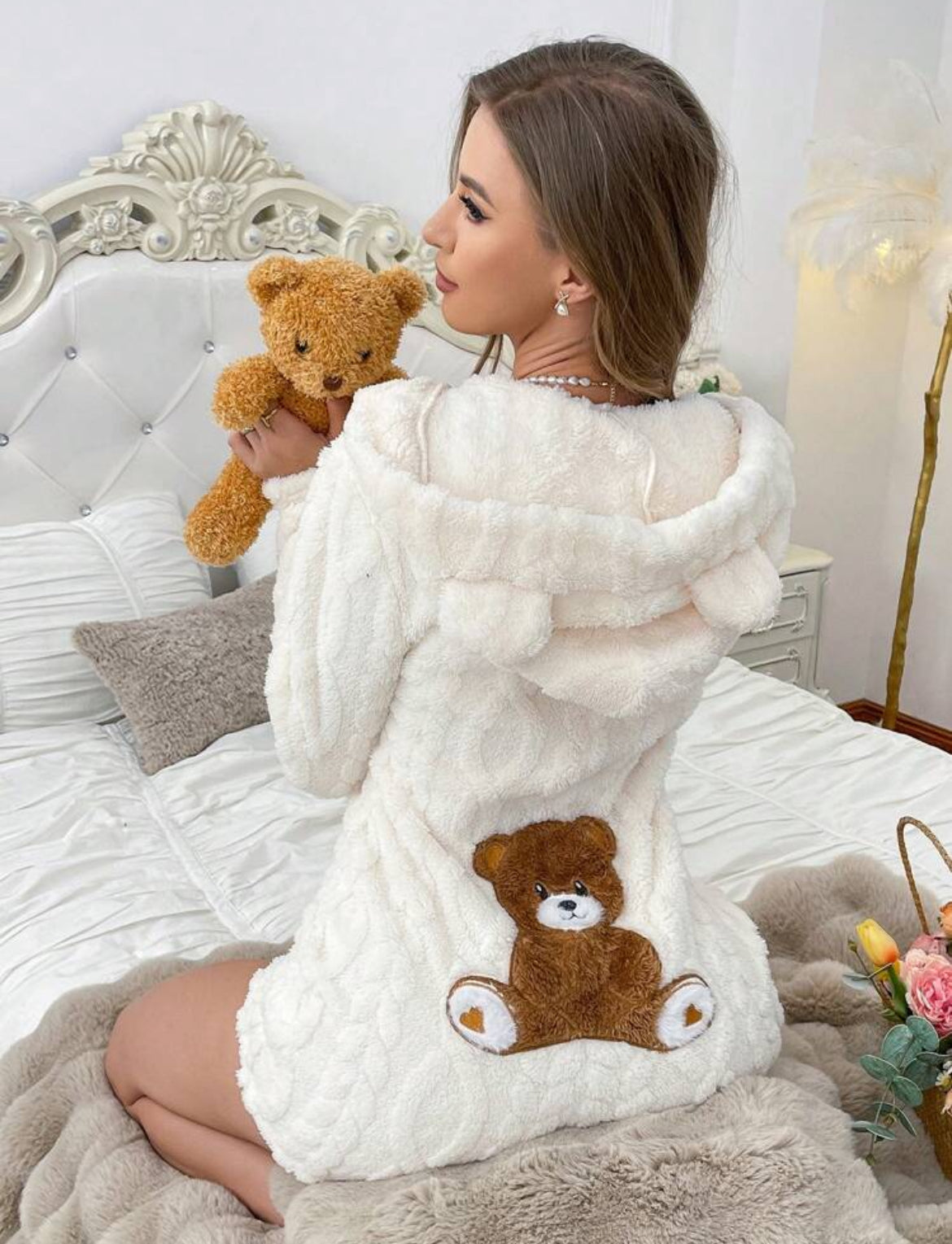 „Bär“ Damen Overall Geformte Kapuzen-Bär Bestickter Plüsch Schlafanzug