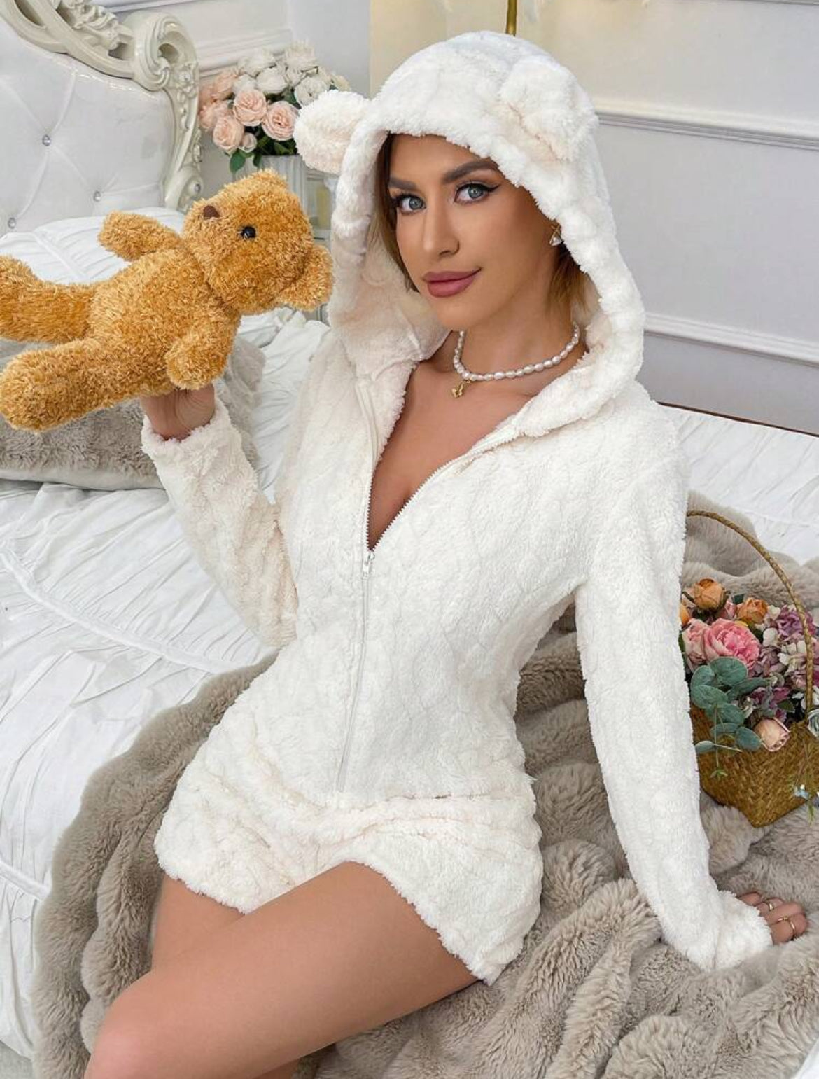 „Bär“ Damen Overall Geformte Kapuzen-Bär Bestickter Plüsch Schlafanzug