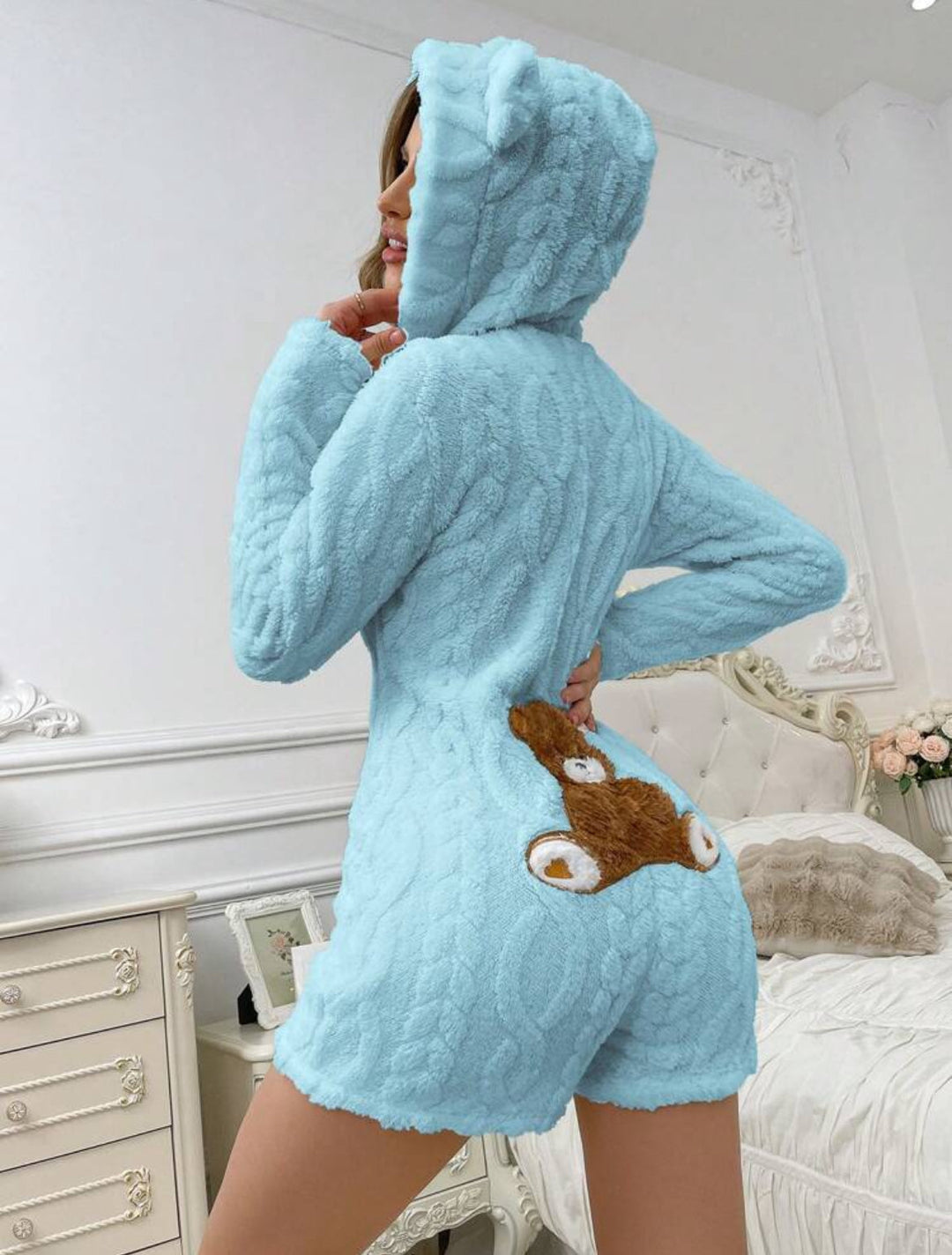 „Bär“ Damen Overall Geformte Kapuzen-Bär Bestickter Plüsch Schlafanzug