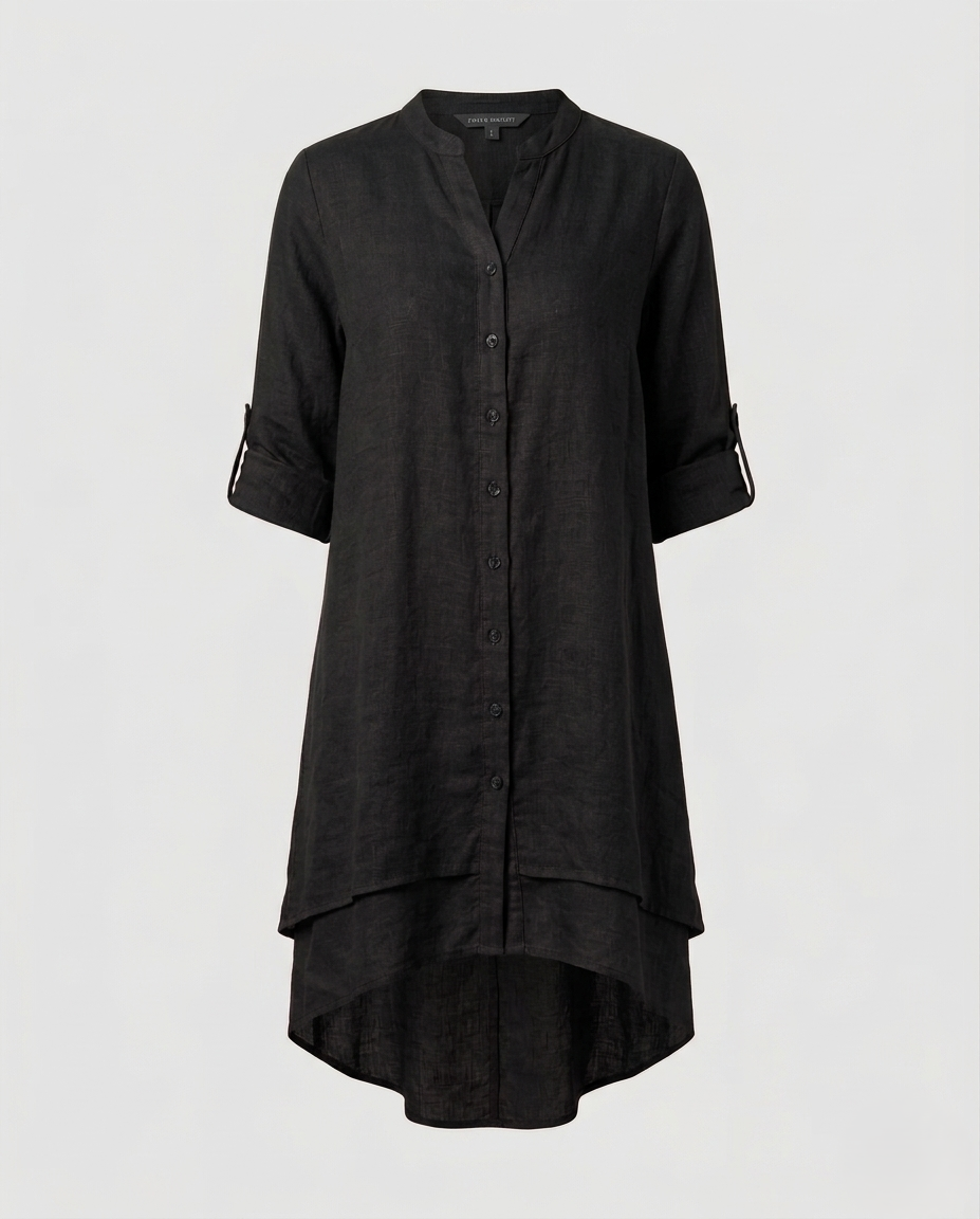 Damen Chiffonbluse mit Bubikragen und doppellagigem Saum.