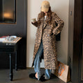 R&B | Damen Lange Winterjacke mit Leopardenmuster und Weichem Warmem Textil