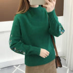 R&B | Strickpullover mit floraler Stickerei
