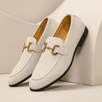 Loafer mit Metallschnalle