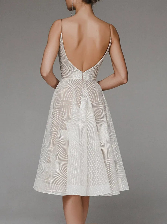 R&B | Elegantes Kleid Mit Offenem Rücken