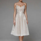 R&B | Ein Kleid Voller Eleganz und Anmut