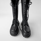 R&B | Hohe Stiefel Damen Schwarz mit Schnürung Tracksohle