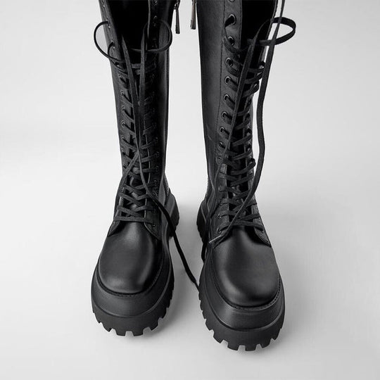 R&B | Hohe Stiefel Damen Schwarz mit Schnürung Tracksohle