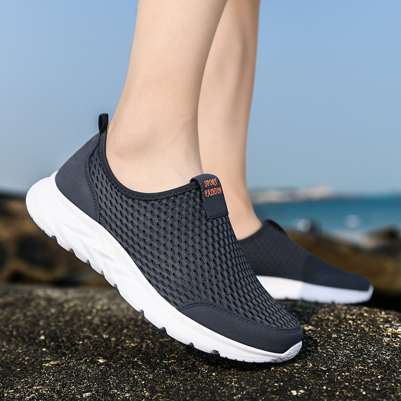 Eindhoven Ualy Unisex Sneaker | Sportlich & Bequem für Frauen und Männer R&B