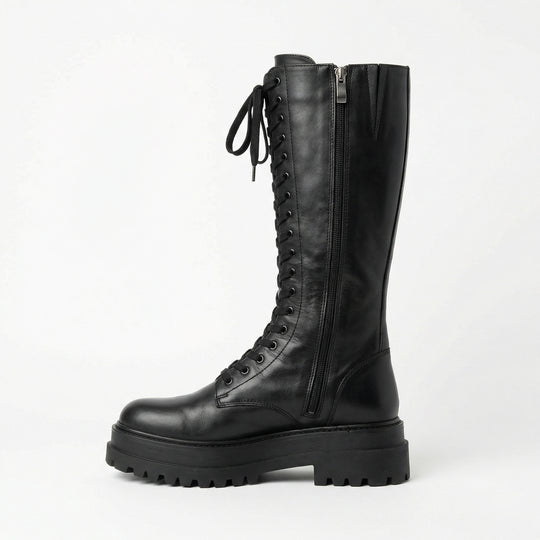 R&B | Hohe Stiefel Damen Schwarz mit Schnürung Tracksohle
