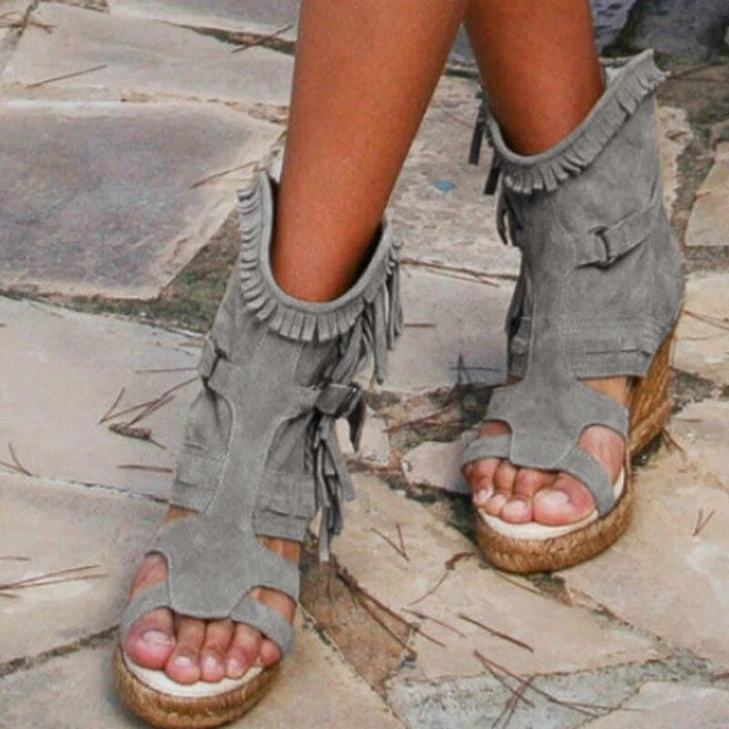 R&B | Weinlese PU-Quasten Peeptoe Hohe Keil Sandalen