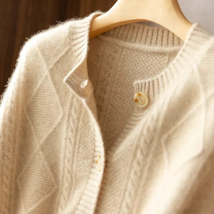 R&B | Luxus Strickjacke