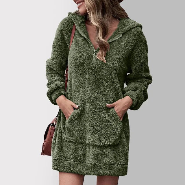 R&B | Flauschiges Pulloverkleid mit Kapuze