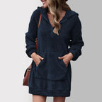 R&B | Flauschiges Kapuzensweatkleid