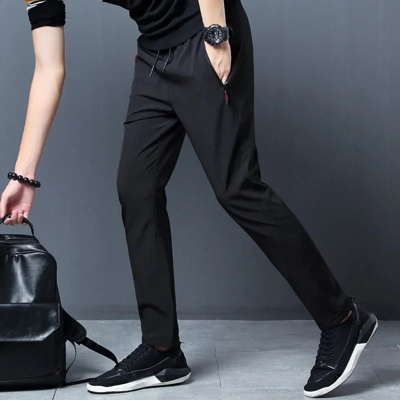 R&B | Jogginghose Slim Fit mit Elastischem Bund