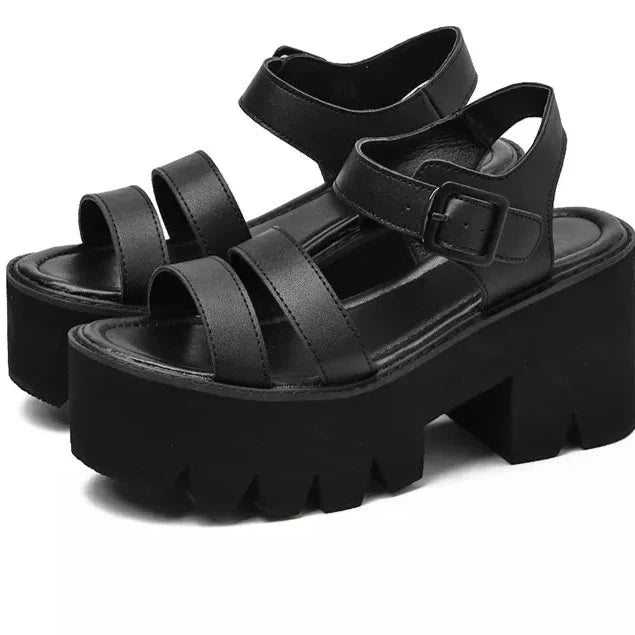 R&B | Schwarze Plattform Chunky Sandalen