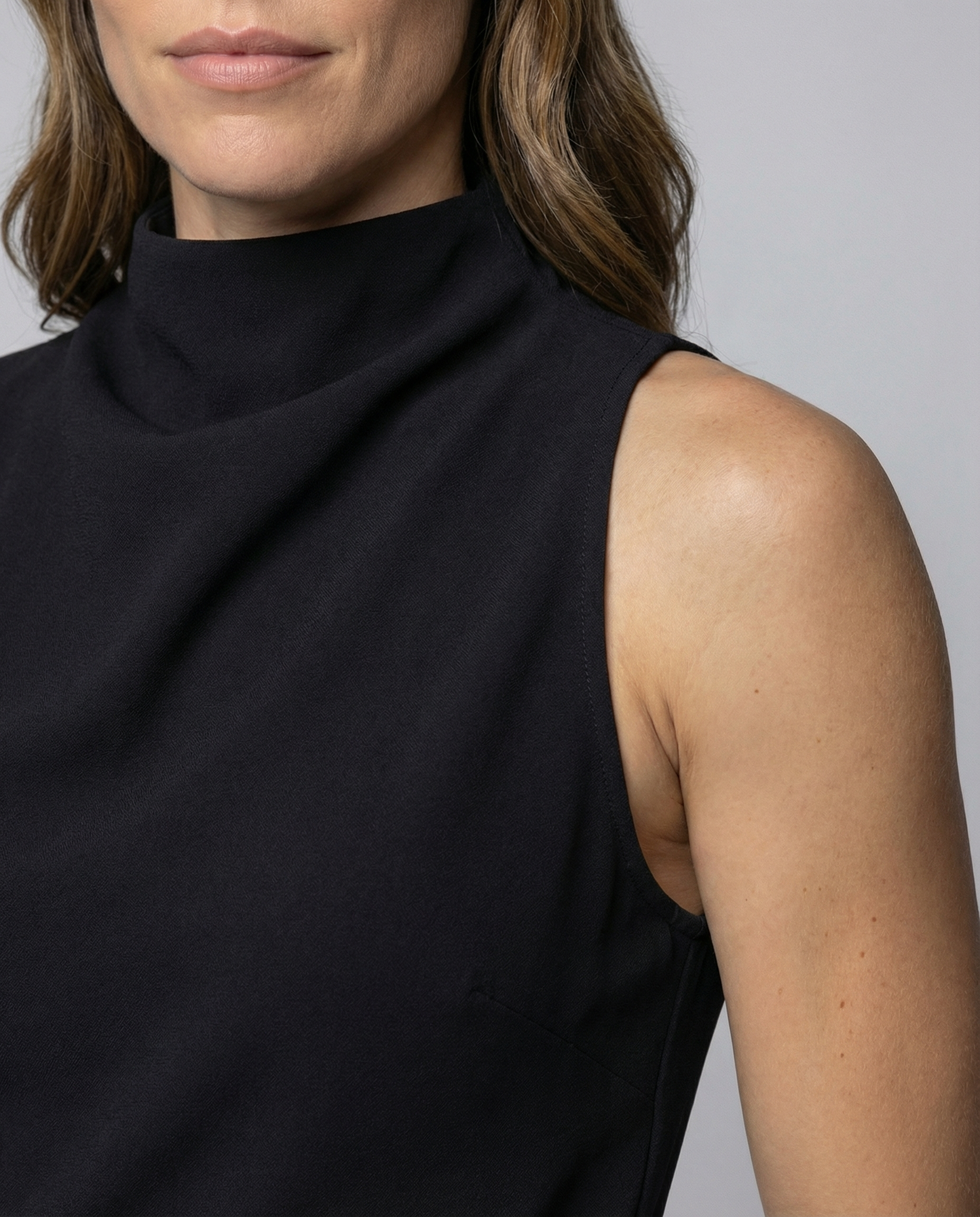 R&B | Damen Jumpsuit mit Rundhalsausschnitt, Armellos und Weitem Bein