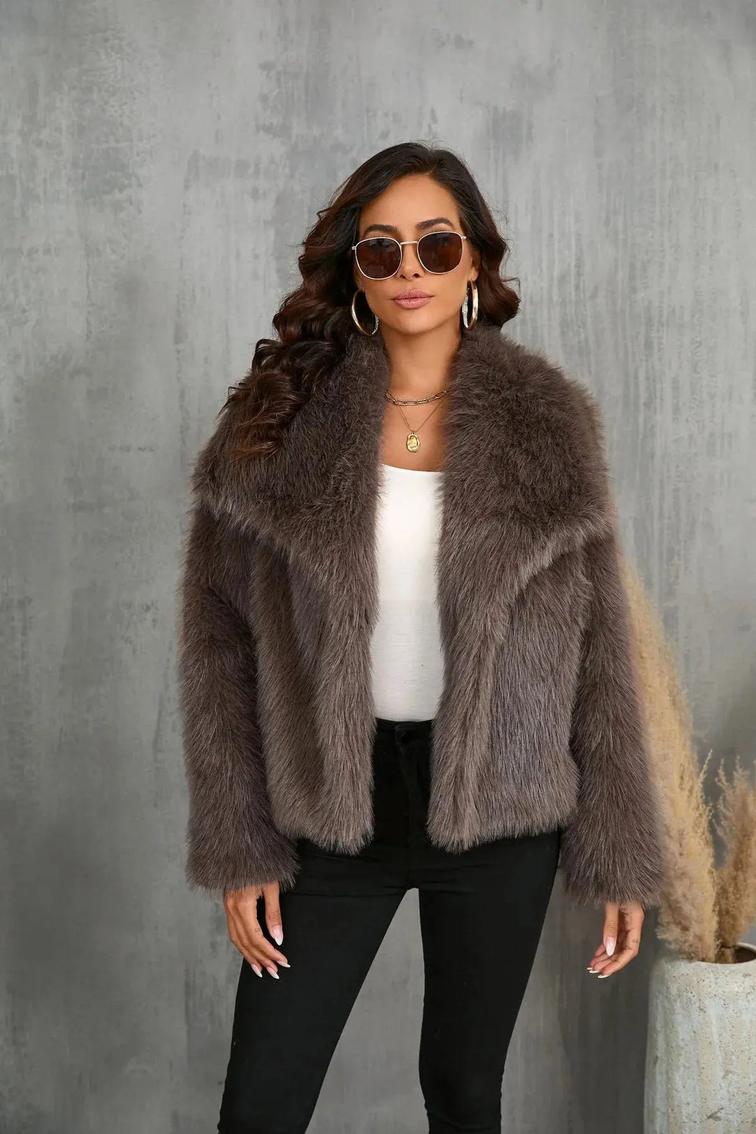 R&B | Luxuriöse Kunstfell Jacke Stilvoll, Kuschelig und Zeitlos
