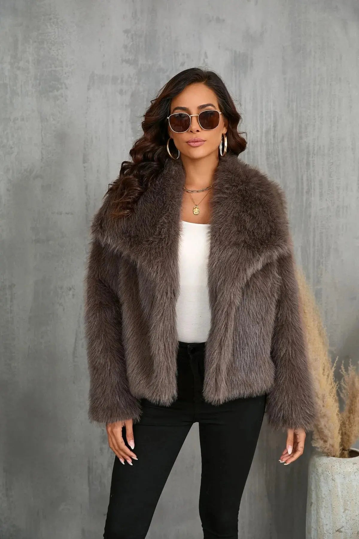 R&B | Luxuriöse Kunstfell Jacke Stilvoll, Kuschelig und Zeitlos