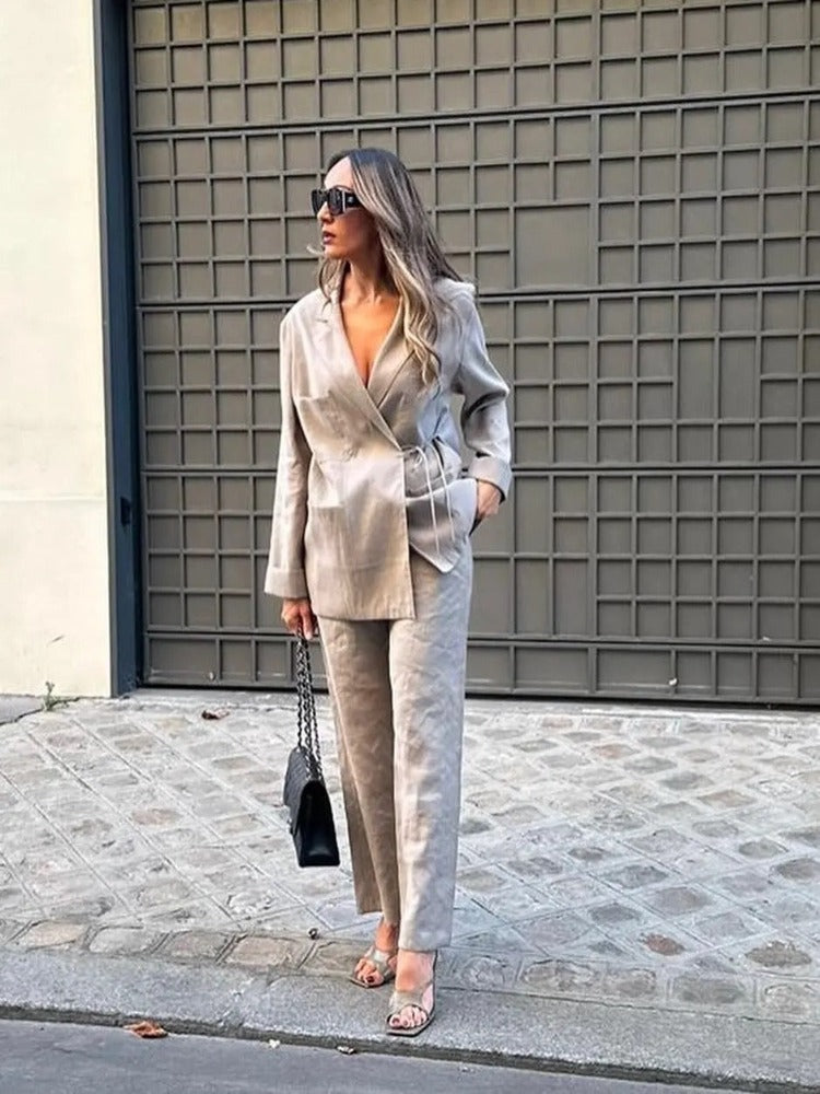 R&B | Übergröße Damen Blazer Hosen Satz mit Gürtel