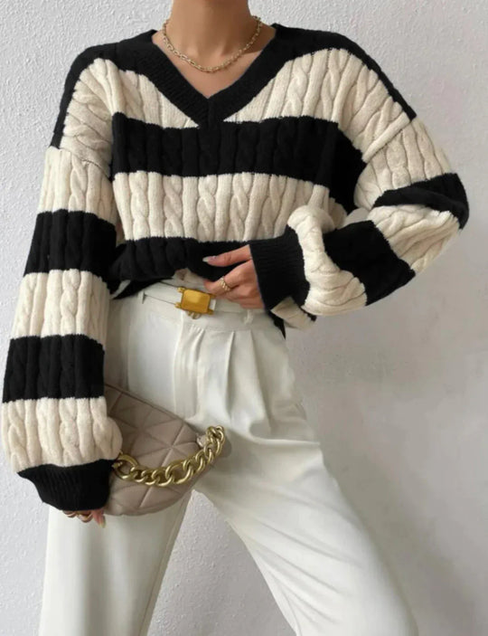 R&B | Gestreifter eleganter Pullover mit V-Ausschnitt